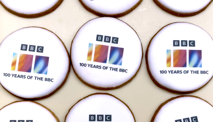 BBC英国放送協会ロゴプリント